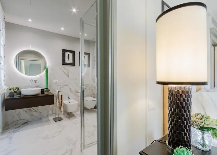 アパート Casa Antonia Luxury 2 Bedrooms ルッカ