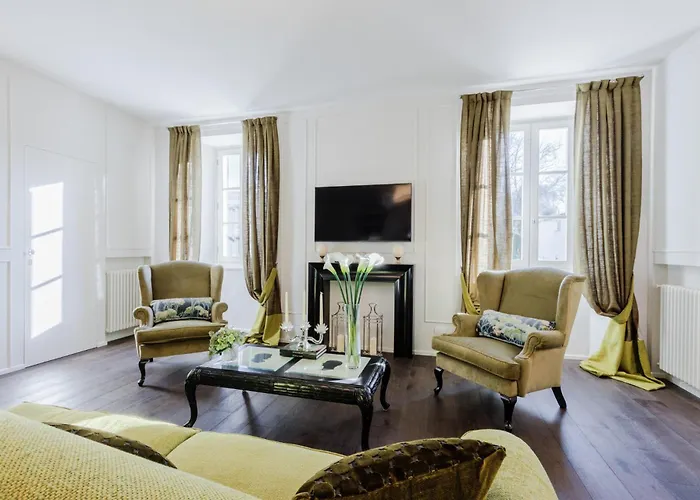 アパート Casa Antonia Luxury 2 Bedrooms ルッカ